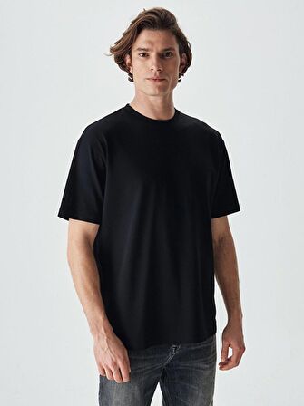 Siyah T-shırt