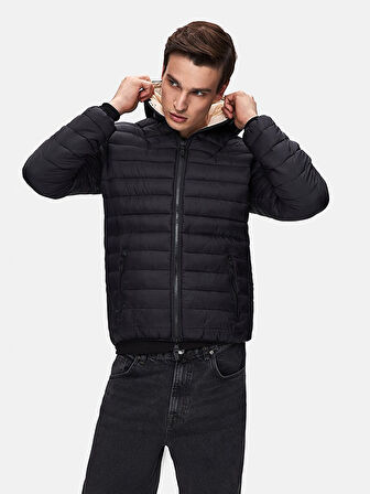 Kapüşonlu Düz Siyah Mont