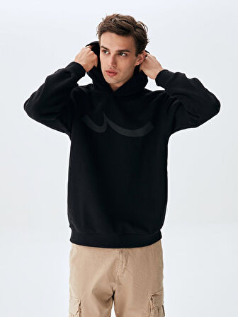 Sıgnlı Kapüşonlu Fermuarsız Regular Fit Siyah Sweatshırt