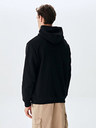 Sıgnlı Kapüşonlu Fermuarsız Regular Fit Siyah Sweatshırt