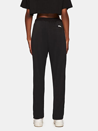 Nakış Sloganlı Relaxed Siyah Eşofman