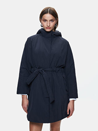 Uzun Kollu Beli Lastikli Kapüşonlu Lacivert Mont