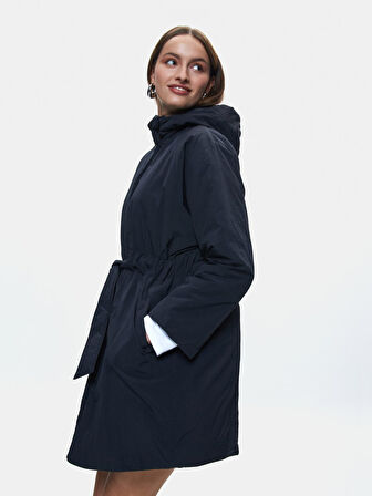 Uzun Kollu Beli Lastikli Kapüşonlu Lacivert Mont