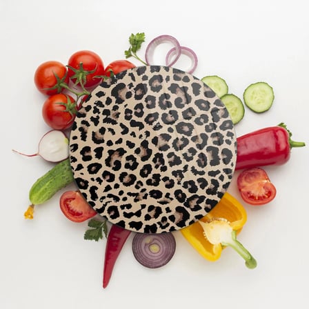 Decovetro Cam Kesme Tahtası ve Sunumluk Yuvarlak Leopar Desenli 30 x 30 cm