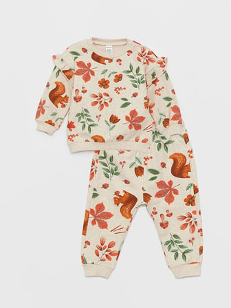 LCW baby Karışık Bisiklet Yaka Uzun Kollu Desenli Kız Bebek Sweatshirt ve Pantolon 2'li Takım