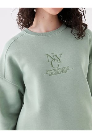 Bisiklet Yaka Nakışlı Uzun Kollu Oversize Kadın Sweatshirt