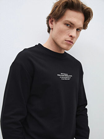 LCW Casual SİYAH Bisiklet Yaka Uzun Kollu Baskılı Erkek Sweatshirt