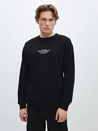 LCW Casual SİYAH Bisiklet Yaka Uzun Kollu Baskılı Erkek Sweatshirt