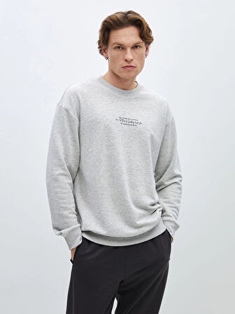 LCW Casual GRİ Bisiklet Yaka Uzun Kollu Baskılı Erkek Sweatshirt