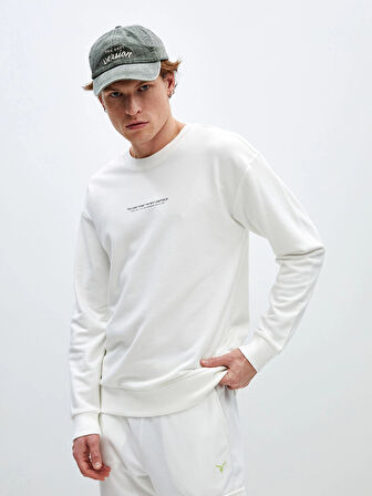 LCW Casual EKRU Bisiklet Yaka Uzun Kollu Baskılı Erkek Sweatshirt