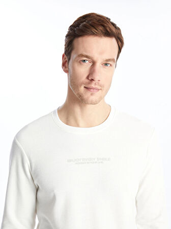 LCWAIKIKI Classic EKRU Bisiklet Yaka Uzun Kollu Baskılı Erkek Sweatshirt