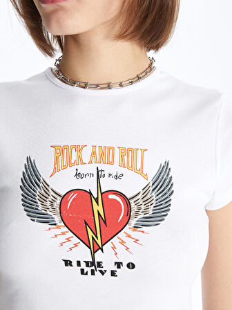 XSIDE Ekru Bisiklet Yaka Baskılı Kısa Kollu Crop Kadın Tişört