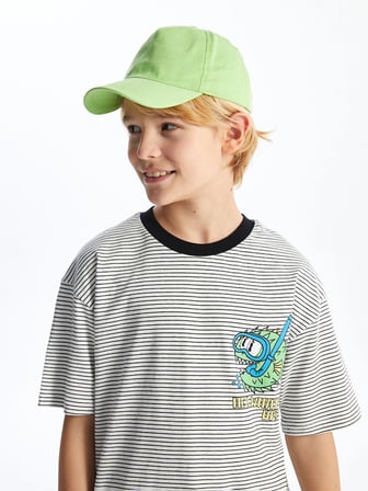 LCW Kids Siyah Rahat Kalıp Bisiklet Yaka Erkek Çocuk Tişört