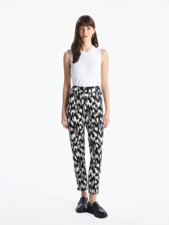 LCWAIKIKI Basic Siyah Beli Lastikli Rahat Kalıp Desenli Kadın Pantolon