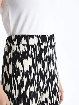 LCWAIKIKI Basic Siyah Beli Lastikli Rahat Kalıp Desenli Kadın Pantolon