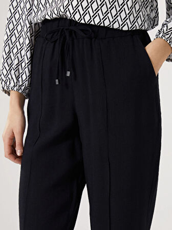 LCWAIKIKI Classic Siyah Beli Lastikli Kadın Pantolon
