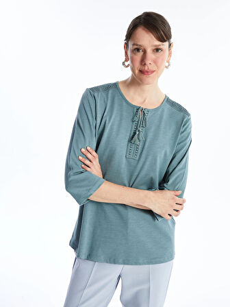 LCW Grace Mavi Bağlamalı Yaka Nakışlı Kadın Bluz