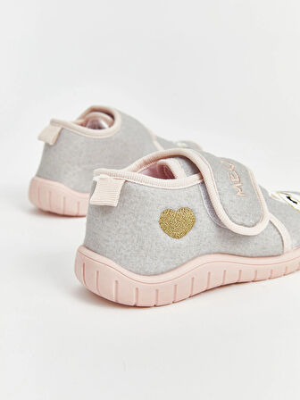 LCW STEPS Gri Kedi Nakışlı Kız Bebek Panduf