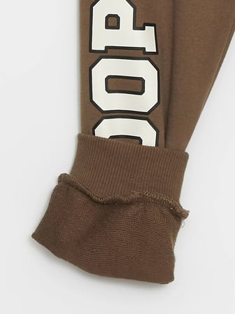 LCW Kids Kahverengi Beli Lastikli Kalın Snoopy Baskılı Erkek Çocuk Jogger Eşofman Altı