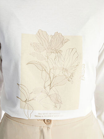 LCWAIKIKI Basic EKRU Bisiklet Yaka Baskılı Uzun Kollu Kadın Tişört