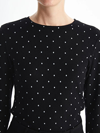 LCWAIKIKI Classic Beyaz Bisiklet Yaka Puantiyeli Kadın Tişört