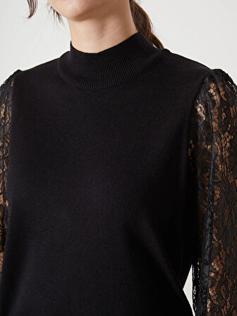 LCWAIKIKI Classic Siyah Yarım Balıkçı Yaka Dantel Detaylı Kadın Triko Kazak