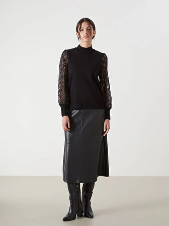 LCWAIKIKI Classic Siyah Yarım Balıkçı Yaka Dantel Detaylı Kadın Triko Kazak