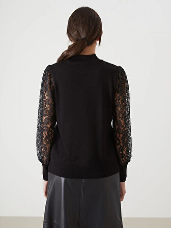 LCWAIKIKI Classic Siyah Yarım Balıkçı Yaka Dantel Detaylı Kadın Triko Kazak