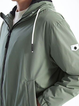 XSIDE Haki Rahat Kalıp Kapüşonlu Erkek Orta Kalın Mont