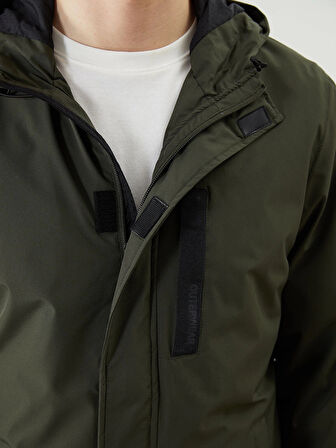 LCWAIKIKI Classic Haki Standart Kalıp Kapüşonlu Erkek Mont