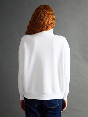 LCW Vision Beyaz Dik Yaka Baskılı Oversize Kadın Kalın Sweatshirt