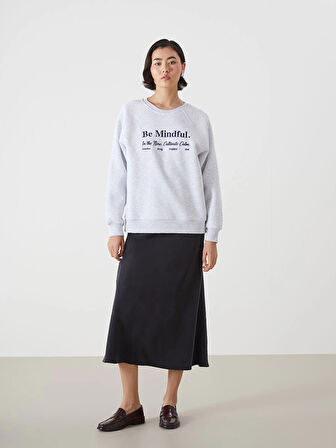 LCW Vision Beyaz Bisiklet Yaka Nakışlı Kadın Kalın Sweatshirt