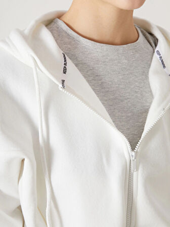 XSIDE ACTIVE Beyaz Kapüşonlu Oversize Crop Kadın Kalın Fermuarlı Sweatshirt
