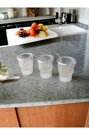 Aqua Style Premium 3'lü Pipetli Su ve Meşrubat Bardağı Seti - Borosilikat Cam Pipetli, Sızdırmaz Kapaklı Plastik Kupa (350 ml)