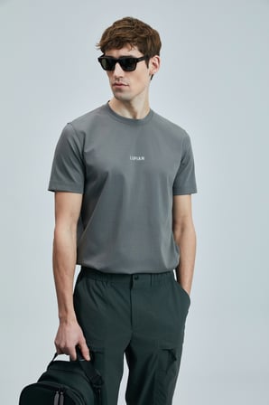 Lufian Erkek Marcus Modern Grafik T-Shirt 111020235 Koyu Yeşil