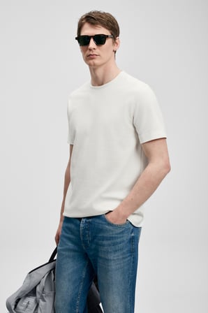 Soft Modern Grafik Tişört Kırık Beyaz