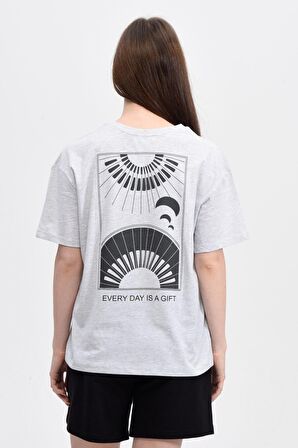 defy's KADIN ÖN VE SIRT BASKILI KISA KOLLU BİSİKLET YAKA OVERSIZE TİŞÖRT KAR MELANJ - XL