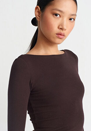 31332 DİL Kayık Yaka Uzun Kollu Top 