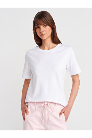 Dilvin Kadın Beyaz Basic Relax Bisiklet Yaka T-shirt-31763 