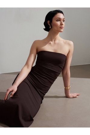 91368 Straplez Midi Elbise