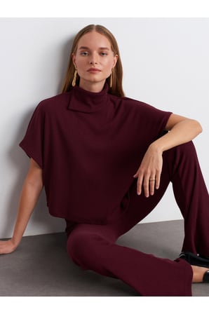 32239 Asimetrik Kesim Boğazlı Top-Bordo