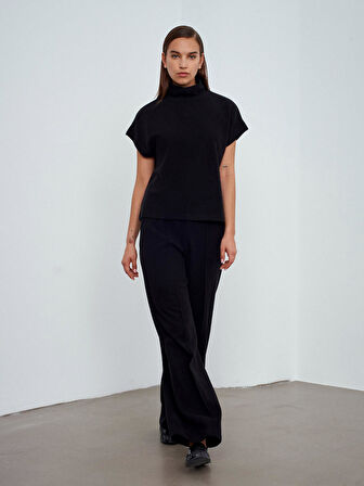 32148 DİLVİN DİK YAKA KOLSUZ TOP