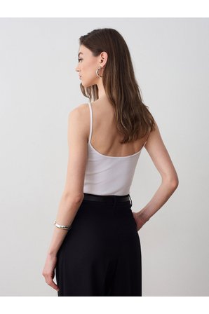 21178 Fitilli Basic Top-Beyaz