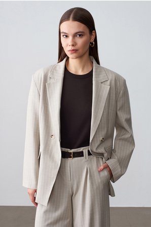 60803 DİLVİN YAN DÜĞMELİ BLAZER CEKET