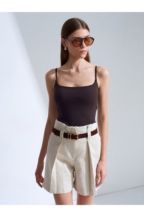 21200 Bra-Free Askılı Top-Ekru