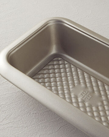 English Home Patisserie Sigrid Karbon Çelik Baton Kek Kalıbı 28x17 cm Şampanya