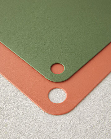 Cut Me Plastik 2'li Kesme Tahtası 27-34 cm Turuncu-yeşil