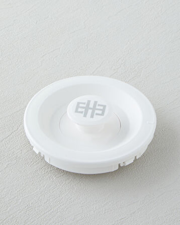 CMK DEMLİK KAPAĞI BEYAZ LOGOLU Krom