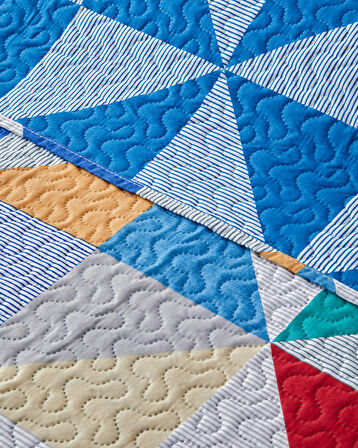 Playful Triangles Çok Amaçlı Tek Kişilik Yatak Örtüsü Takımı 160x220 cm Yeşil