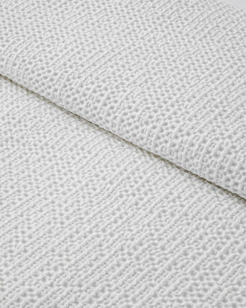 Endless Charm Jakarlı Çift Kişilik Pike 200x220 cm Beyaz